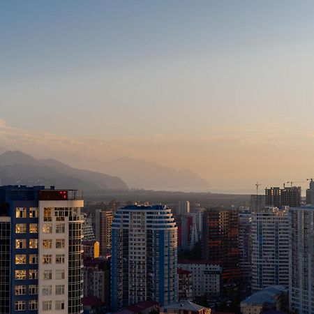 Gc Apartments Batumi Luaran gambar