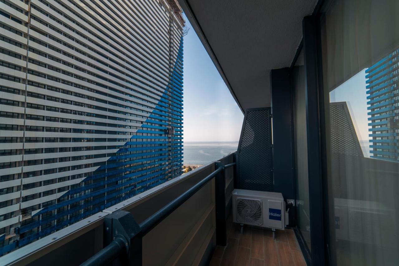 Gc Apartments Batumi Luaran gambar